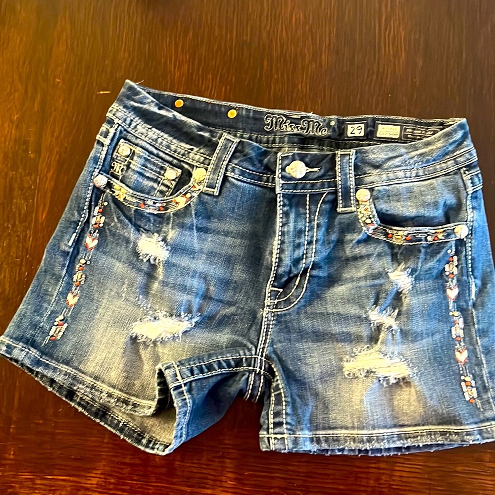 Miss Me jean shorts EUC waist 29